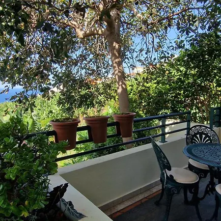 Sunny Arco Retreat